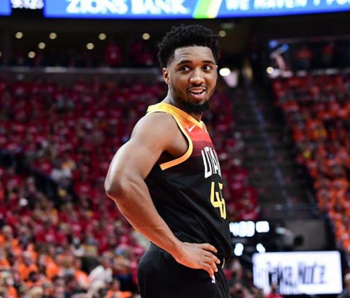 其进攻端的 其进攻端的